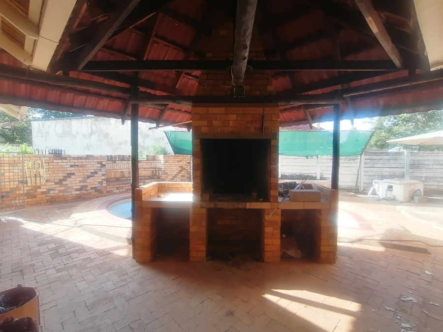 3 Bedroom Property for Sale in Stilfontein North West